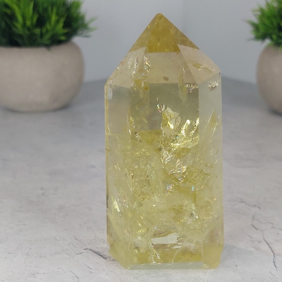 Lemon Citrine Point | Stone of Abundance, Positivity & Personal Power - Picture 1 of 5